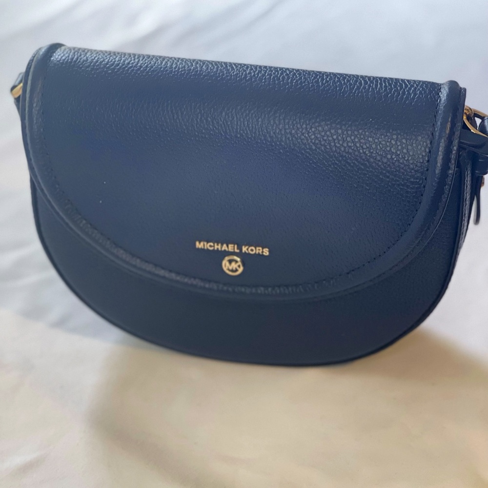 NWOT MICHAEL Michael Kors Navy Saffiano Leather Small Crossbody Purse